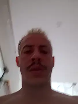 Snapshot of MachoScorpionCaralho chatting on January 12, 2025, 6:49 pm MachoScorpionCaralho online show from January 12, 2025, 6:49 pm