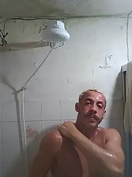 Snapshot of MachoScorpionCaralho chatting on January 22, 2025, 10:37 pm MachoScorpionCaralho online show from January 22, 2025, 10:37 pm