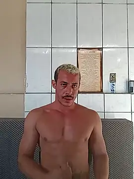 Snapshot of MachoScorpionCaralho chatting on February 8, 2025, 11:44 am MachoScorpionCaralho online show from February 8, 2025, 11:44 am