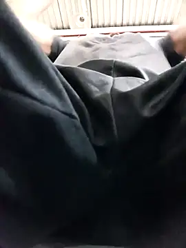 Snapshot of MachoScorpionCaralho chatting on March 21, 2025, 8:50 pm MachoScorpionCaralho online show from March 21, 2025, 8:50 pm
