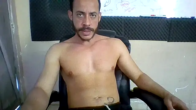 Snapshot of MachoScorpionCaralho chatting on September 11, 2025, 12:49 pm MachoScorpionCaralho online show from September 11, 2025, 12:49 pm