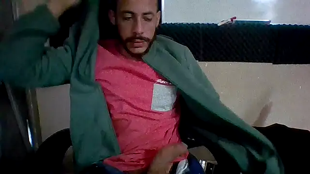 Snapshot of MachoScorpionCaralho chatting on September 24, 2025, 12:52 pm MachoScorpionCaralho online show from September 24, 2025, 12:52 pm