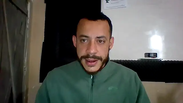 Snapshot of MachoScorpionCaralho chatting on September 27, 2025, 12:43 pm MachoScorpionCaralho online show from September 27, 2025, 12:43 pm