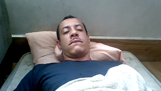 Snapshot of MachoScorpionCaralho chatting on May 27, 2026, 10:45 am MachoScorpionCaralho online show from May 27, 2026, 10:45 am
