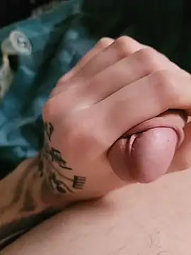 Snapshot of SexyGoldBoy22 chatting on February 18, 2026, 8:32 am SexyGoldBoy22 online show from February 18, 2026, 8:32 am