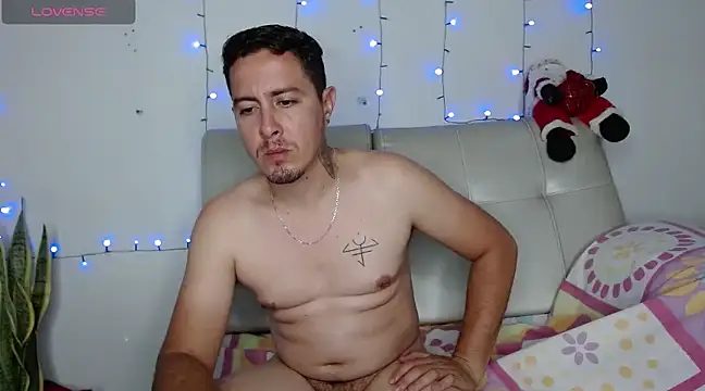 Snapshot of interracia1xx chatting on December 11, 2024, 4:18 am interracia1xx online show from December 11, 2024, 4:18 am