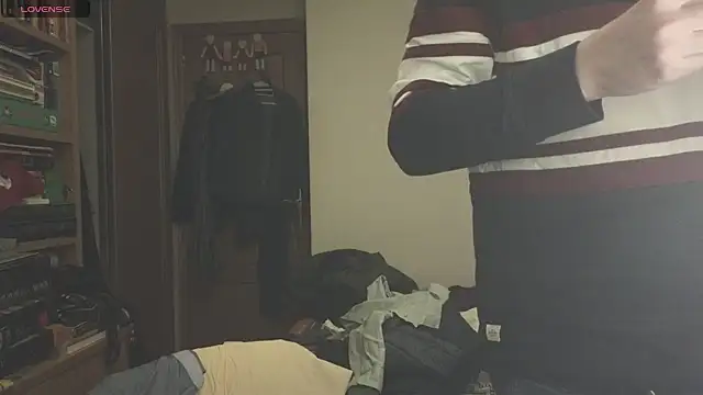 curiosillo83 online show from March 12, 2025, 6:22 pm