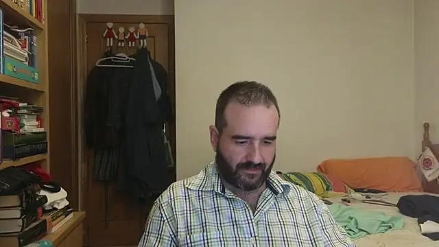 curiosillo83 online show from July 23, 2026, 1:42 pm