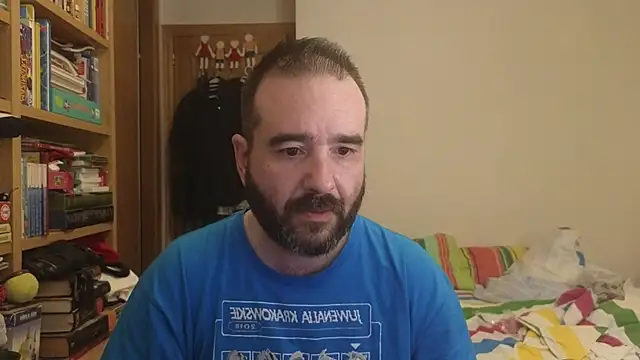 curiosillo83 online show from July 26, 2026, 7:59 am