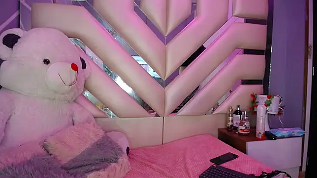 dalia corrs0 online show from January 15, 2025, 2:27 am