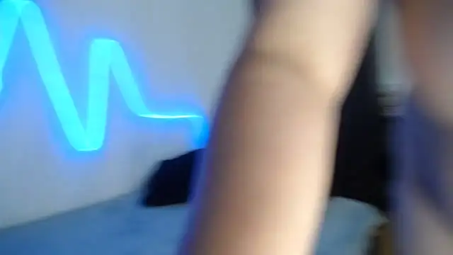 dalia corrs0 online show from March 22, 2025, 4:56 am