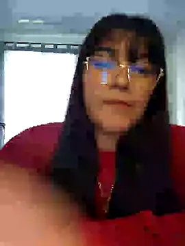 Snapshot of Sakura_0505 chatting on May 2, 2026, 9:20 pm Sakura 0505 online show from May 2, 2026, 9:20 pm