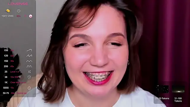 KindHazelHere  online show from February 14, 2025, 6:29 pm