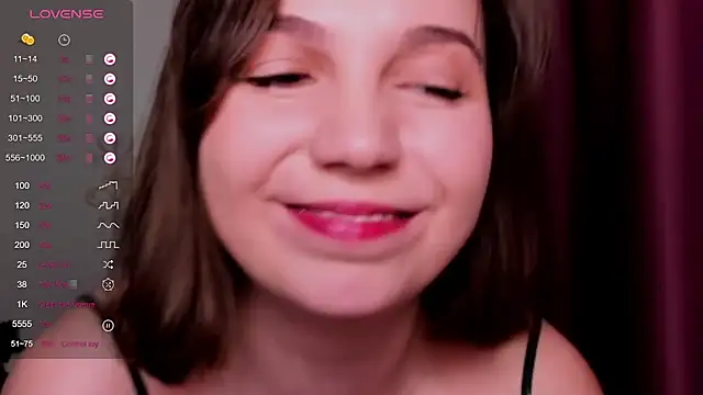 KindHazelHere  online show from February 25, 2025, 3:27 pm