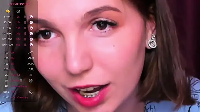 KindHazelHere  online show from March 12, 2025, 6:07 am