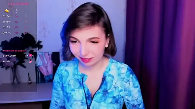 KindHazelHere  online show from November 3, 2025, 8:26 am