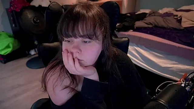 Snapshot of lavendermei chatting on August 2, 2026, 7:23 pm lavendermei online show from August 2, 2026, 7:23 pm