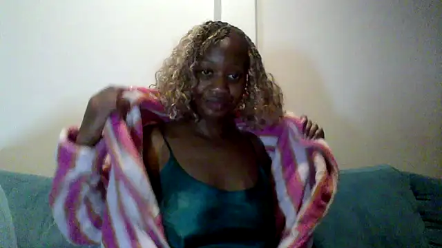 Hardnipples8 online show from May 15, 2026, 11:01 pm