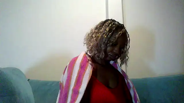 Snapshot of Hardnipples8 chatting on May 18, 2026, 4:07 am Hardnipples8 online show from May 18, 2026, 4:07 am