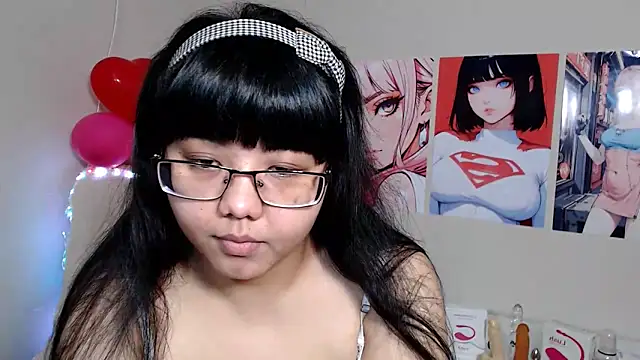 Snapshot of Moertomlly chatting on March 17, 2025, 3:03 am Moertomlly online show from March 17, 2025, 3:03 am