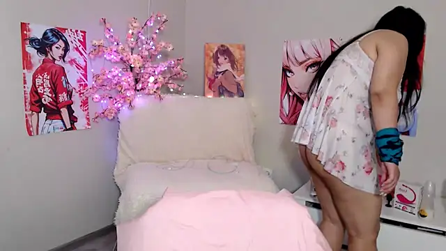 Snapshot of Moertomlly chatting on September 16, 2025, 4:24 am Moertomlly online show from September 16, 2025, 4:24 am