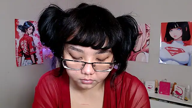 Snapshot of Moertomlly chatting on October 10, 2025, 4:44 am Moertomlly online show from October 10, 2025, 4:44 am