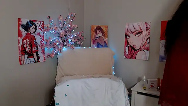 Snapshot of Moertomlly chatting on October 14, 2025, 4:35 am Moertomlly online show from October 14, 2025, 4:35 am