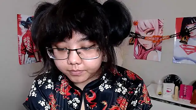 Snapshot of Moertomlly chatting on October 31, 2025, 4:35 am Moertomlly online show from October 31, 2025, 4:35 am