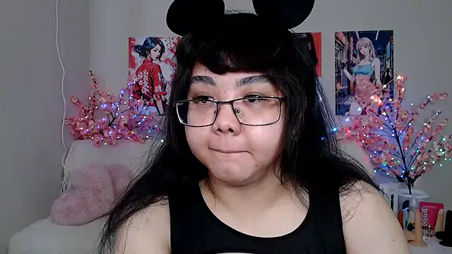 Snapshot of Moertomlly chatting on March 12, 2026, 5:02 am Moertomlly online show from March 12, 2026, 5:02 am