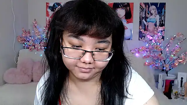 Snapshot of Moertomlly chatting on March 29, 2026, 4:12 am Moertomlly online show from March 29, 2026, 4:12 am