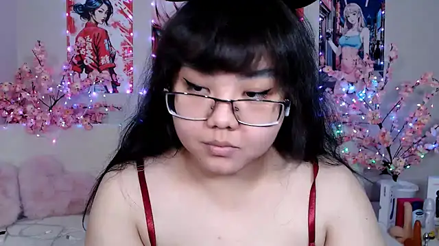 Snapshot of Moertomlly chatting on April 2, 2026, 3:48 am Moertomlly online show from April 2, 2026, 3:48 am