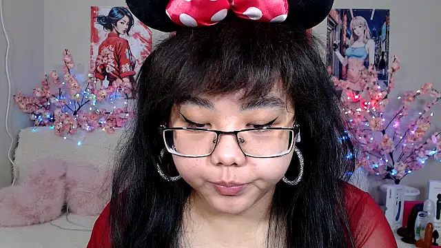 Snapshot of Moertomlly chatting on April 6, 2026, 4:46 am Moertomlly online show from April 6, 2026, 4:46 am