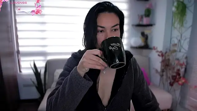 Lunlunera online show from October 12, 2025, 1:10 pm