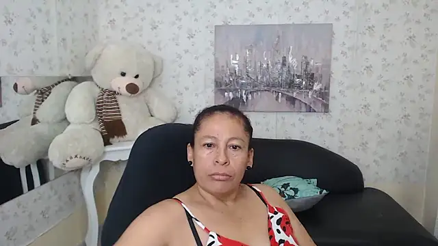Snapshot of mature_martina chatting on April 17, 2026, 9:51 pm mature martina online show from April 17, 2026, 9:51 pm