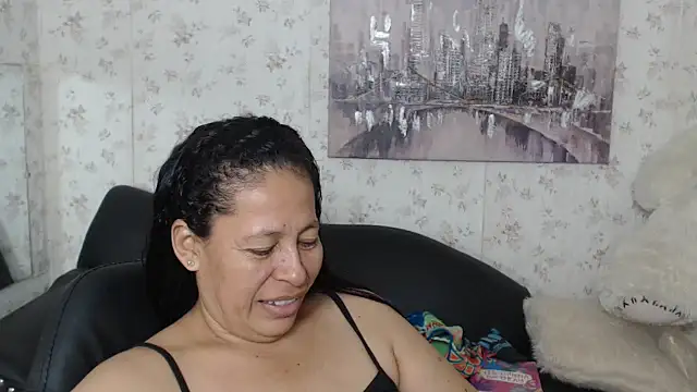 Snapshot of mature_martina chatting on June 11, 2026, 12:32 am mature martina online show from June 11, 2026, 12:32 am
