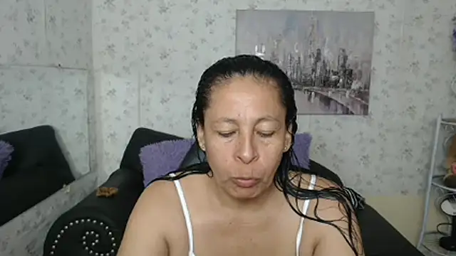 Snapshot of mature_martina chatting on June 26, 2026, 11:42 pm mature martina online show from June 26, 2026, 11:42 pm