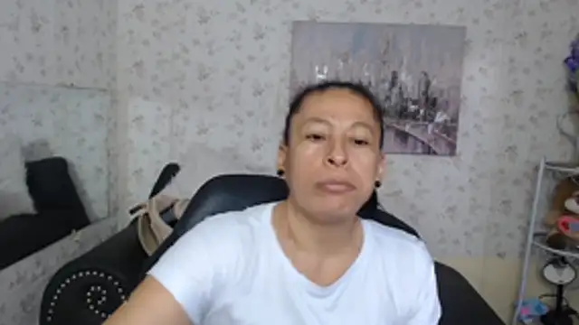 Snapshot of mature_martina chatting on July 6, 2026, 9:17 pm mature martina online show from July 6, 2026, 9:17 pm