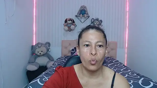 Snapshot of mature_martina chatting on July 25, 2026, 10:51 pm mature martina online show from July 25, 2026, 10:51 pm