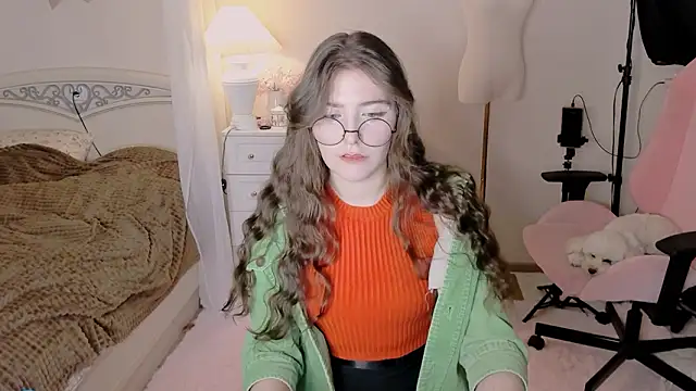 Snapshot of RuthMorse chatting on February 3, 2026, 6:24 pm RuthMorse online show from February 3, 2026, 6:24 pm