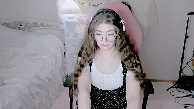 RuthMorse online show from March 9, 2026, 7:18 pm