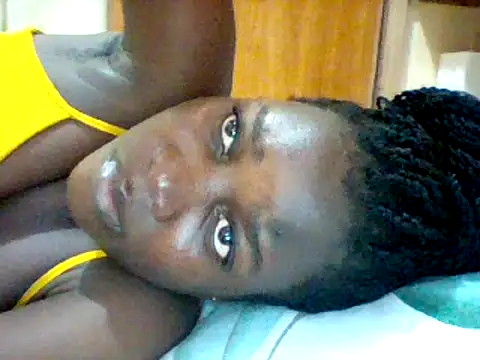 Snapshot of Alessandrajenna chatting on February 13, 2025, 5:01 pm Alessandrajenna online show from February 13, 2025, 5:01 pm