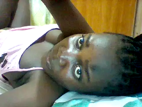 Snapshot of Alessandrajenna chatting on February 26, 2025, 9:48 pm Alessandrajenna online show from February 26, 2025, 9:48 pm