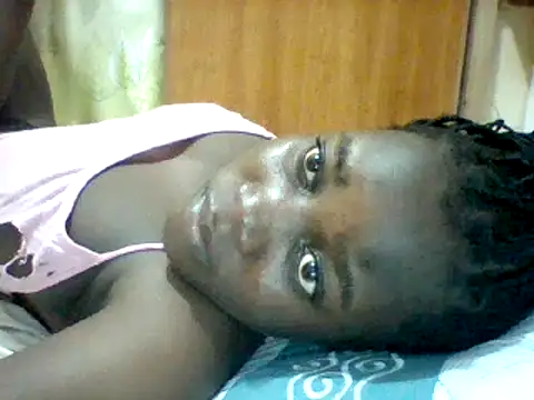 Snapshot of Alessandrajenna chatting on March 3, 2025, 9:26 pm Alessandrajenna online show from March 3, 2025, 9:26 pm