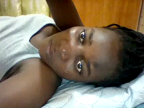 Snapshot of Alessandrajenna chatting on March 20, 2025, 1:15 pm Alessandrajenna online show from March 20, 2025, 1:15 pm