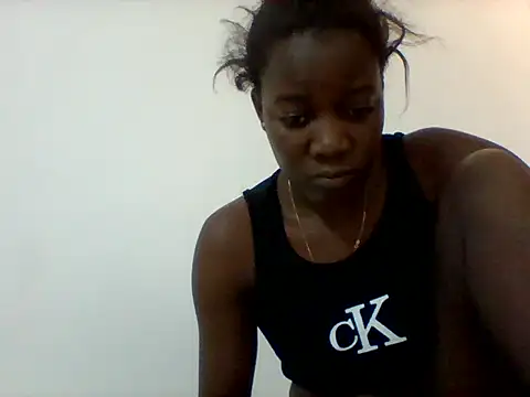 Snapshot of Alessandrajenna chatting on February 24, 2026, 6:44 am Alessandrajenna online show from February 24, 2026, 6:44 am