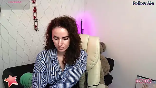 xx adrihanna xx online show from January 28, 2025, 4:18 am