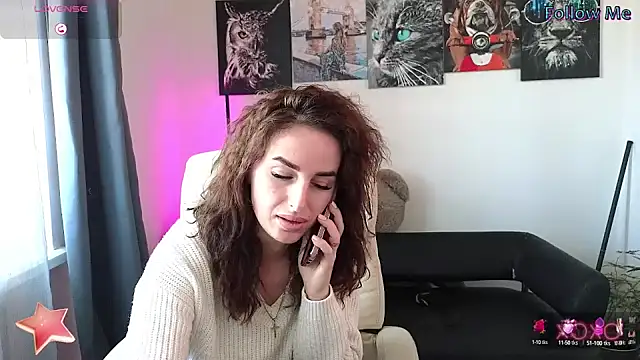 xx adrihanna xx online show from February 18, 2025, 7:32 am