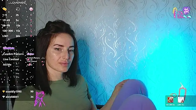xx adrihanna xx online show from May 20, 2026, 5:41 pm