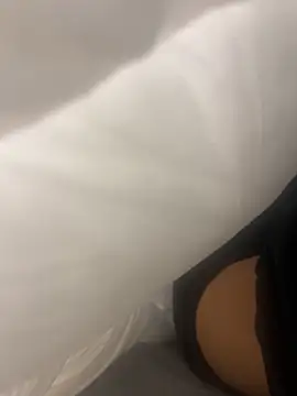 Bebemickey75 online show from March 22, 2025, 3:31 pm