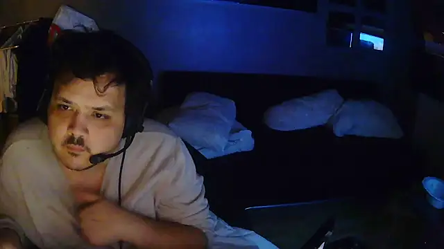 Bebemickey75 online show from November 28, 2025, 10:23 pm